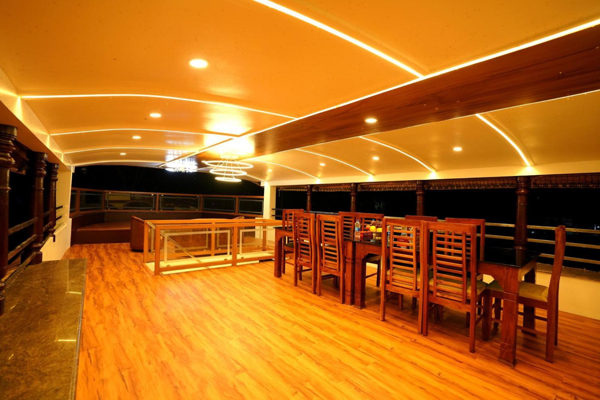 Indraprasthamlakecruise Alappuzha Экстерьер фото